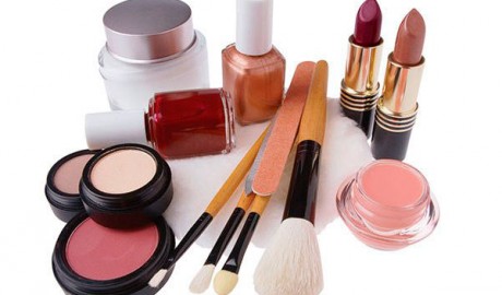 Простые правила как пользоваться и хранить косметику для макияжа