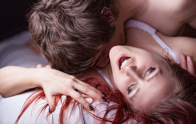 Женские секреты: Как помочь себе испытывать оргазм во время секса