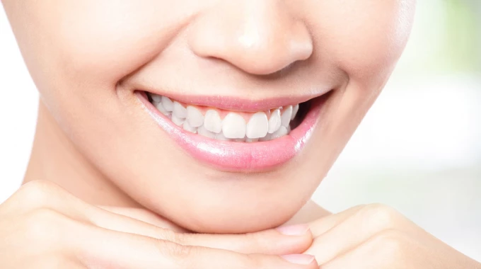 Польза и вред отбеливания зубов в домашних условиях